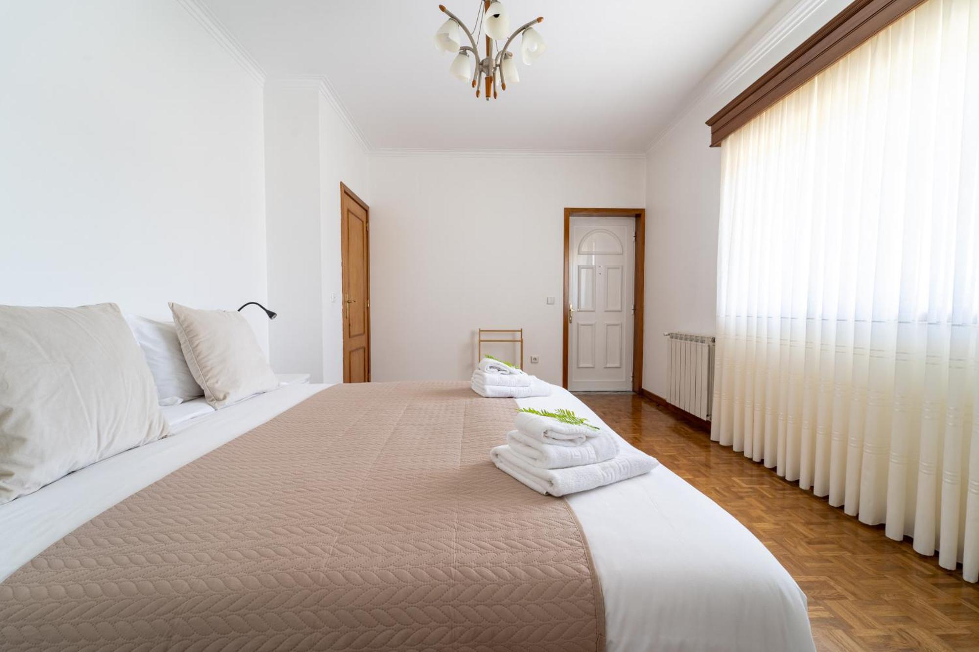 Gondomar Guimaraes - Moradia V3 Com Piscina Natural By House And People Εξωτερικό φωτογραφία