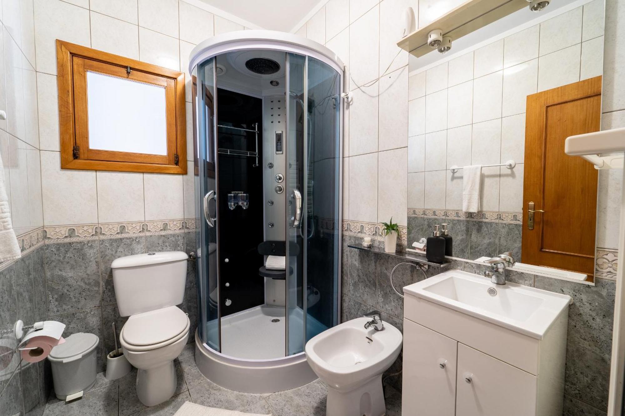 Gondomar Guimaraes - Moradia V3 Com Piscina Natural By House And People Εξωτερικό φωτογραφία
