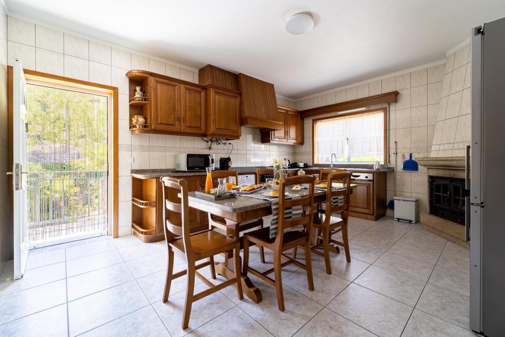 Gondomar Guimaraes - Moradia V3 Com Piscina Natural By House And People Εξωτερικό φωτογραφία