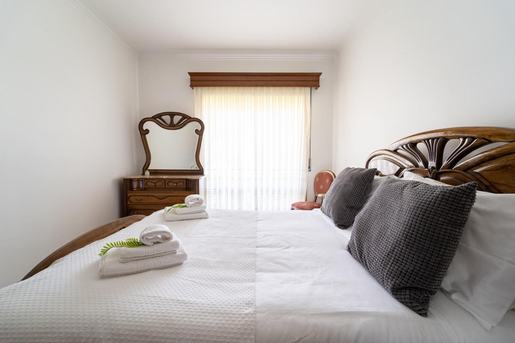 Gondomar Guimaraes - Moradia V3 Com Piscina Natural By House And People Εξωτερικό φωτογραφία